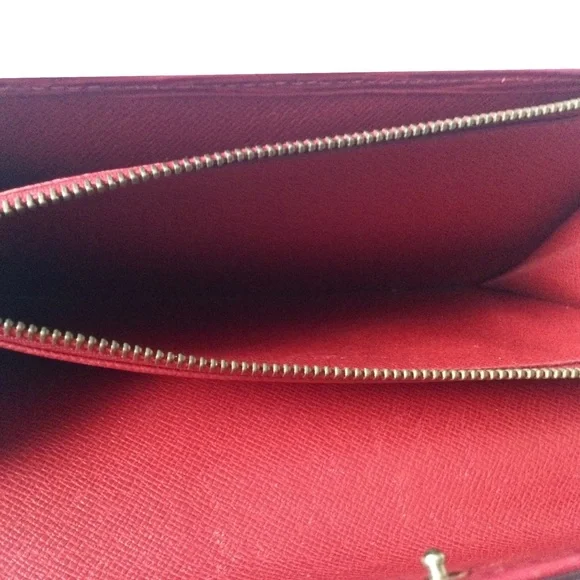 Louis Vuitton Portefueille Sarah Wallet - Picture 16 of 16